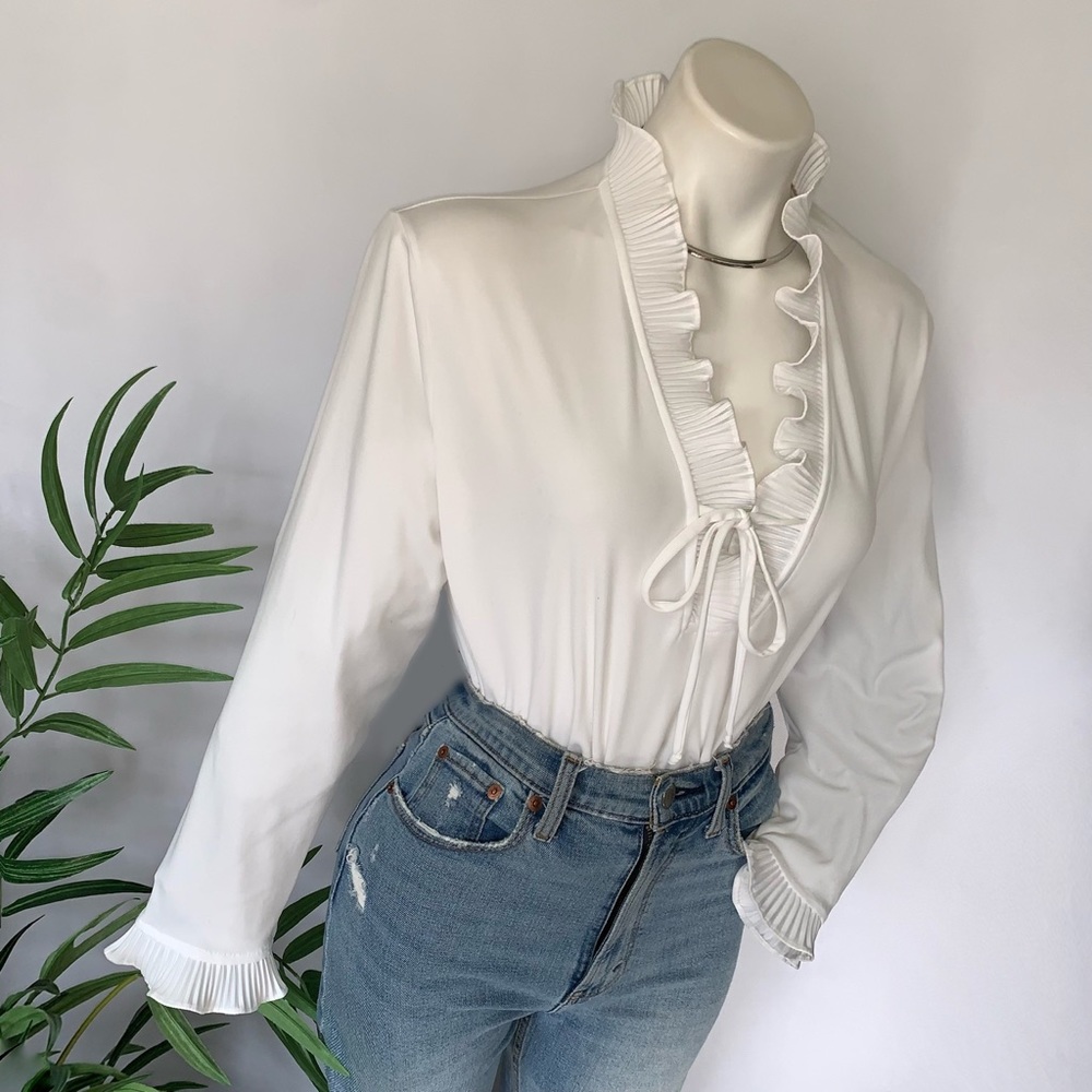 v i n t a g e :: Whimsical Romantic Ruffle Pleated Blouse - Picture 2 of 13
